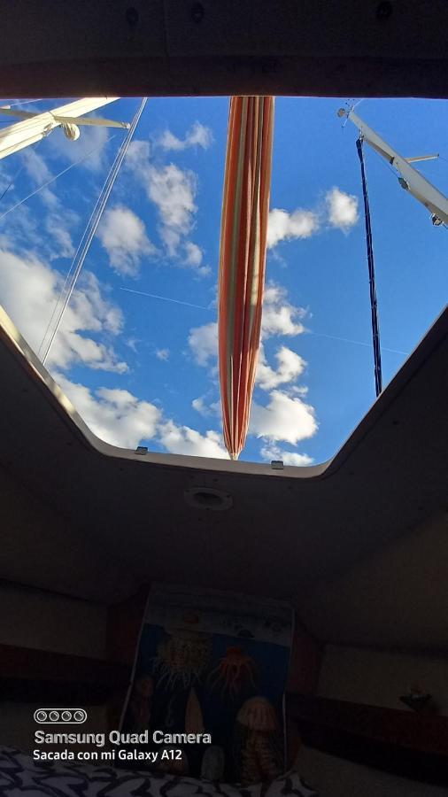 Barco El Viento Botel