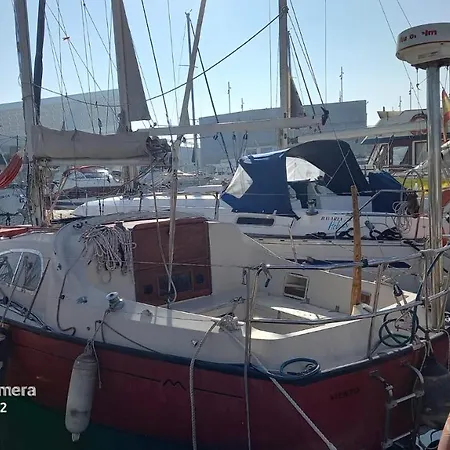 Barco El Viento Hotel Sant Adria de Besos Buitenkant foto